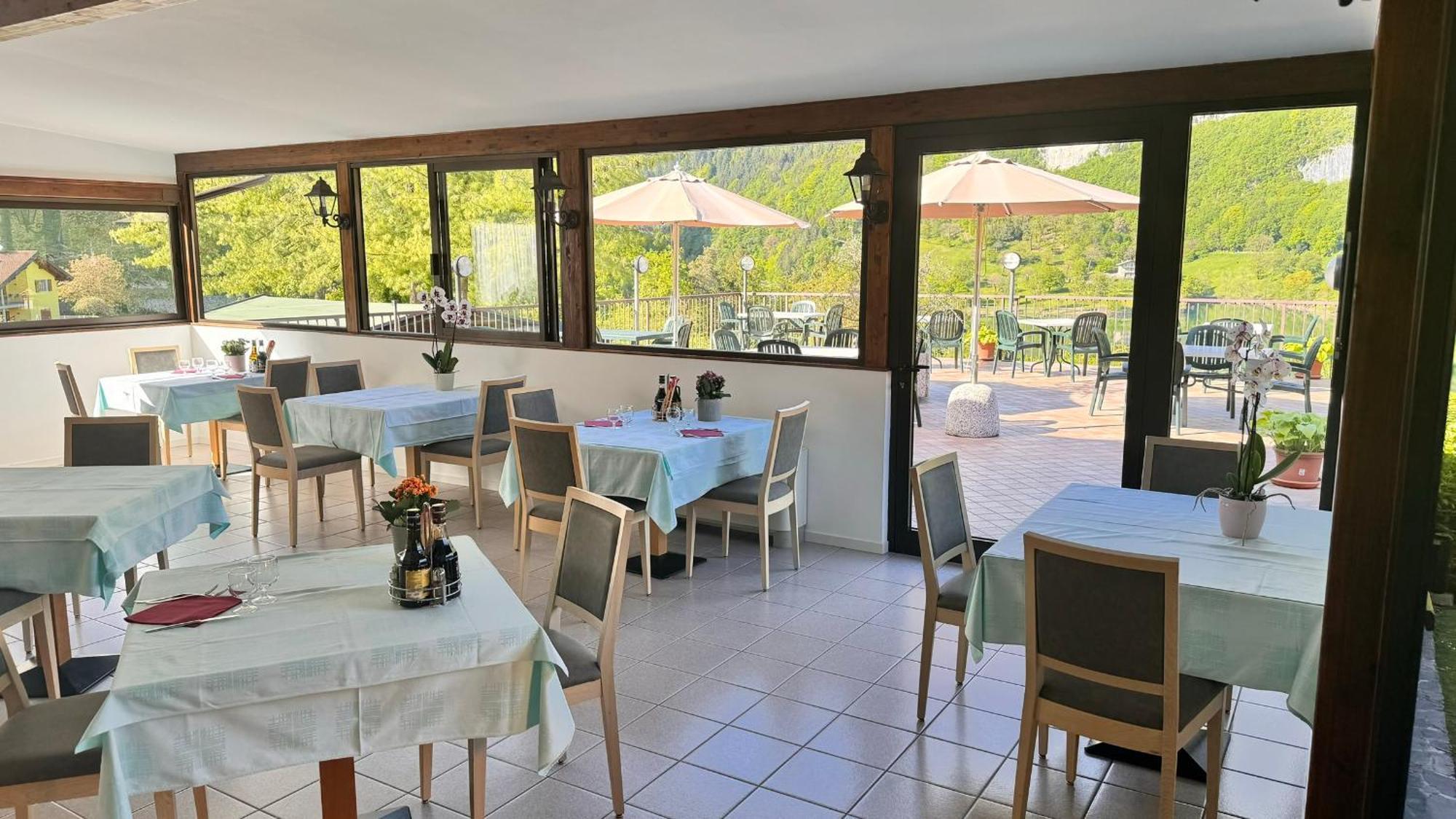 Albergo Stella Alpina Tenno Exteriör bild